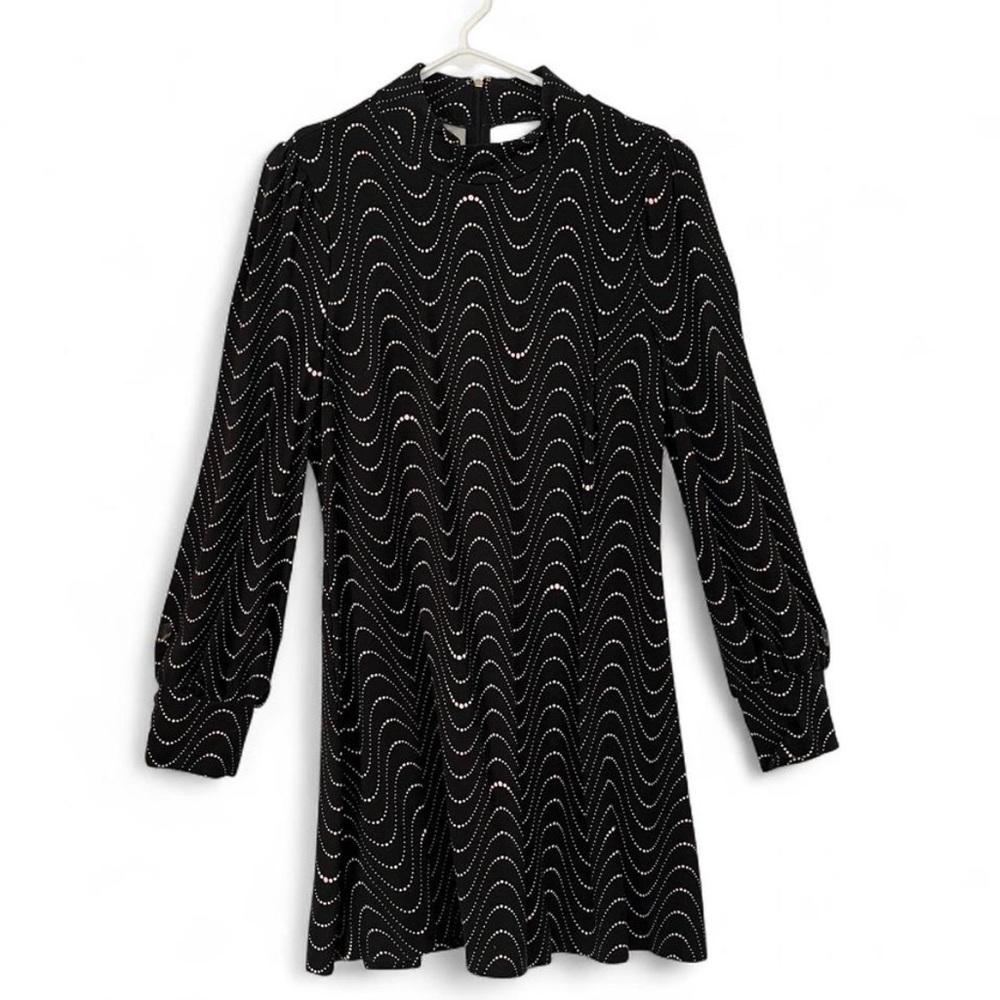 Black and pink mock neck
Kate Spade New York dress with bishop sleeves